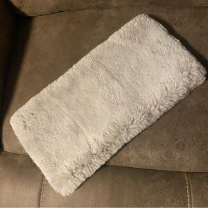 Old navy fuzzy infinity scarf